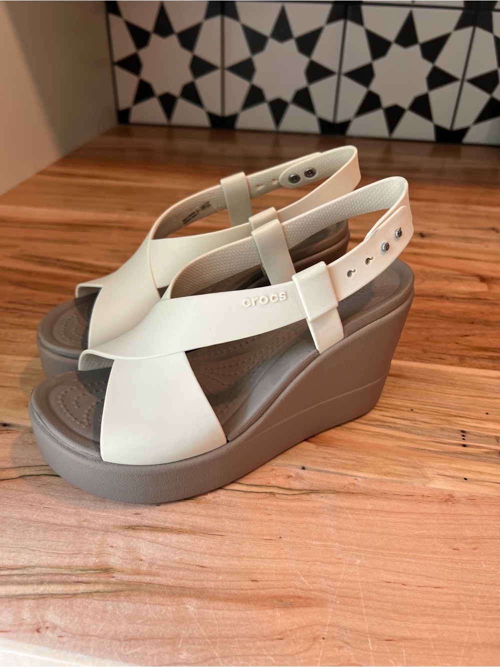 Crocs Brooklyn High Wedge Sandals Bone Taupe LiteRide Comfort Platform Women’s 5 - Picture 8 of 10